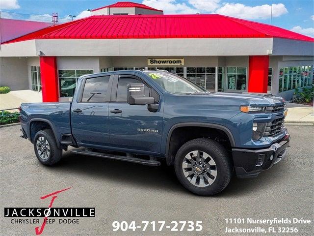 2024 Chevrolet Silverado 2500HD 4WD Crew Cab Standard Bed Custom