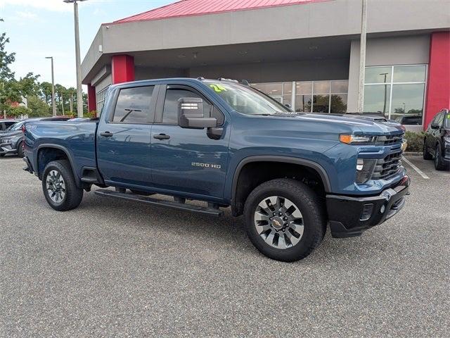 2024 Chevrolet Silverado 2500HD 4WD Crew Cab Standard Bed Custom