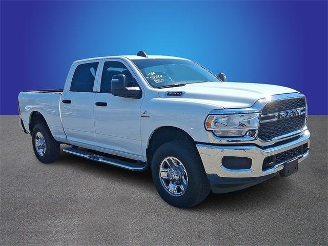 2024 RAM 3500 Tradesman Crew Cab 4x4 64 Box
