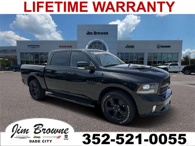 2017 RAM 1500 Night Crew Cab 4x4 57 Box