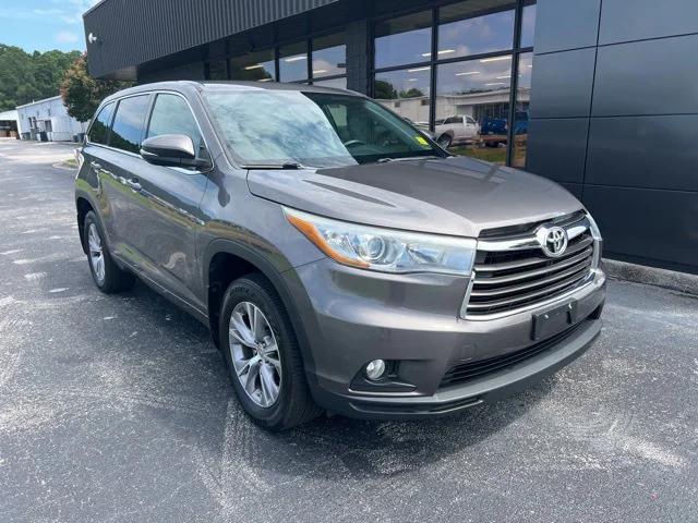 2015 Toyota Highlander LE Plus V6
