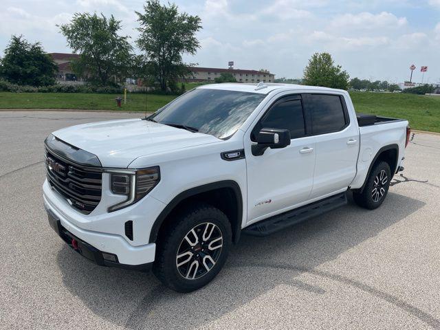 2024 GMC Sierra 1500 4WD Crew Cab Short Box AT4