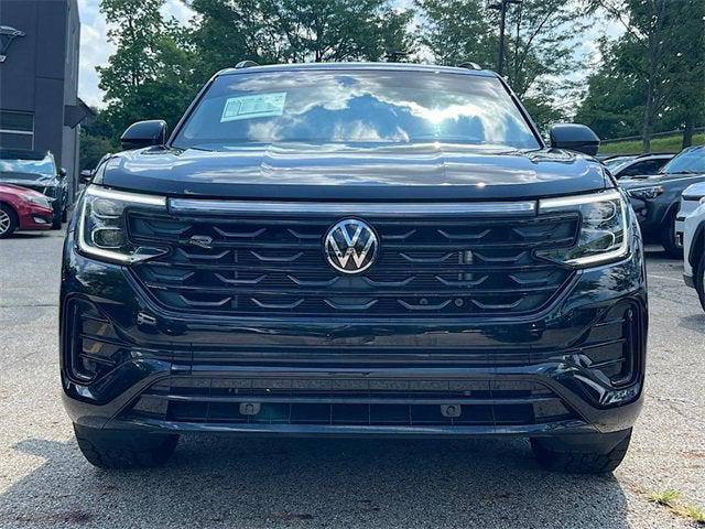 2025 Volkswagen Atlas Cross Sport 2.0T SEL R-Line Black