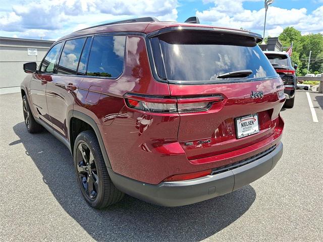 2023 Jeep Grand Cherokee L Altitude 4x4