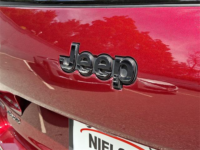 2023 Jeep Grand Cherokee L Altitude 4x4
