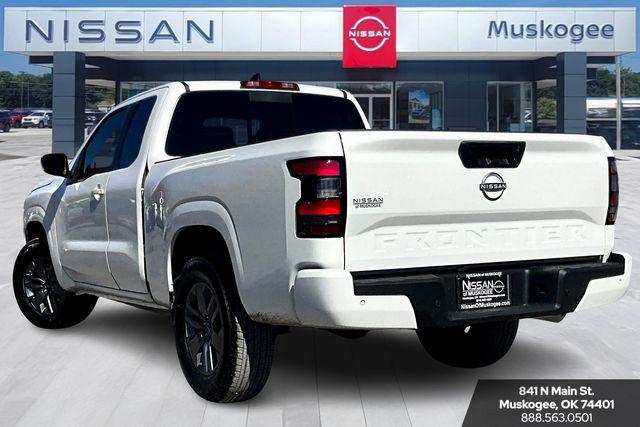 2025 Nissan Frontier King Cab SV 4x2