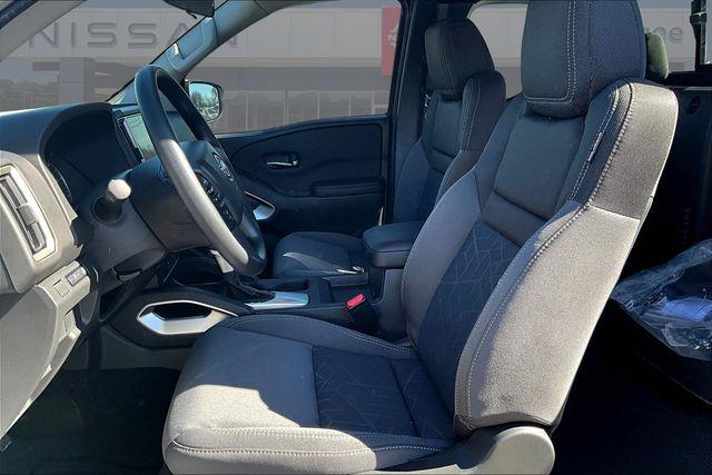 2025 Nissan Frontier King Cab SV 4x2