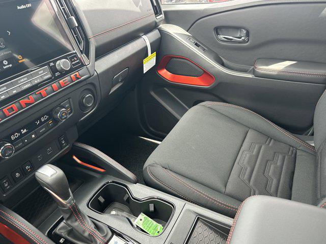 2025 Nissan Frontier Crew Cab PRO-4X 4x4