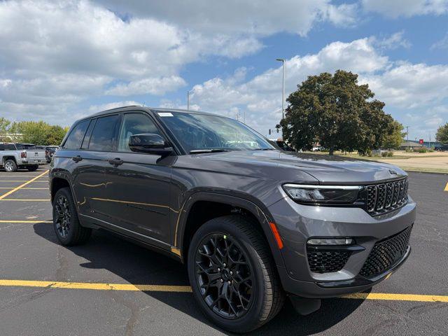 2025 Jeep Grand Cherokee GRAND CHEROKEE SUMMIT 4X4
