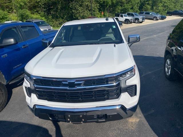 2022 Chevrolet Silverado 1500 4WD Crew Cab Standard Bed LT