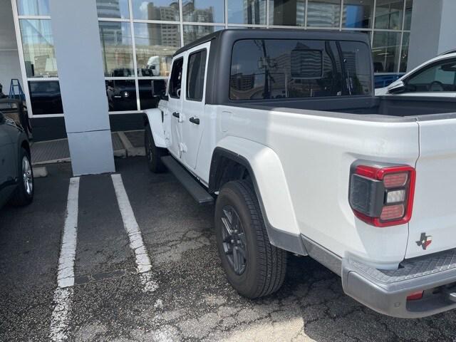 2024 Jeep Gladiator Sport S