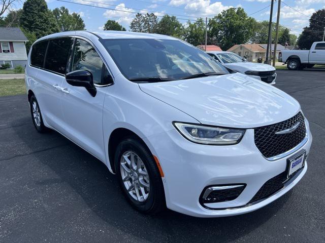 2025 Chrysler Pacifica PACIFICA SELECT