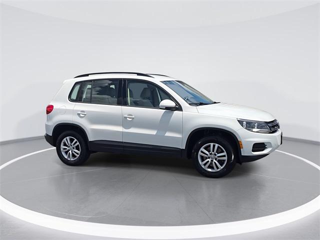2016 Volkswagen Tiguan S