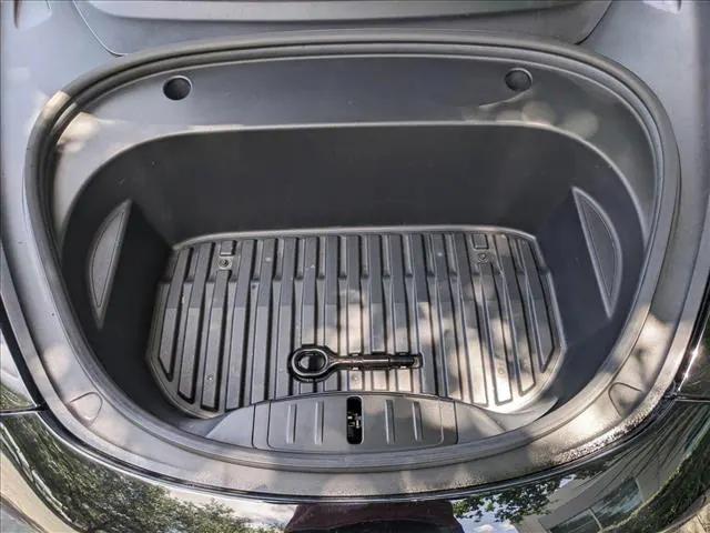 2021 Tesla Model 3 Standard Range Plus Rear-Wheel Drive