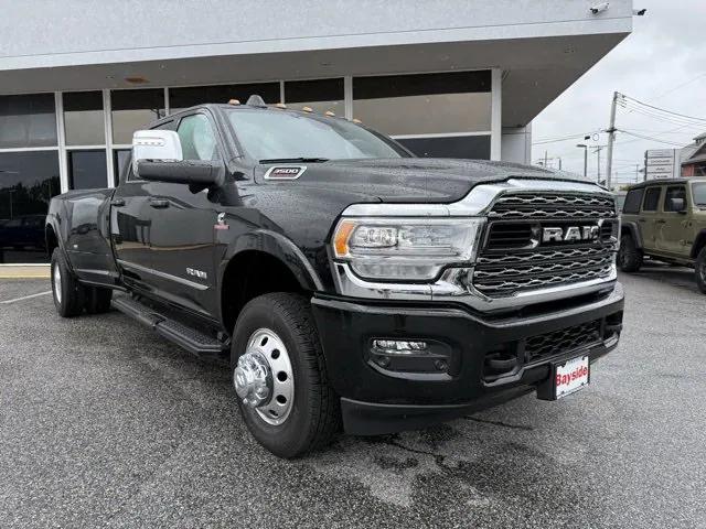2024 RAM 3500 Limited Crew Cab 4x4 8 Box