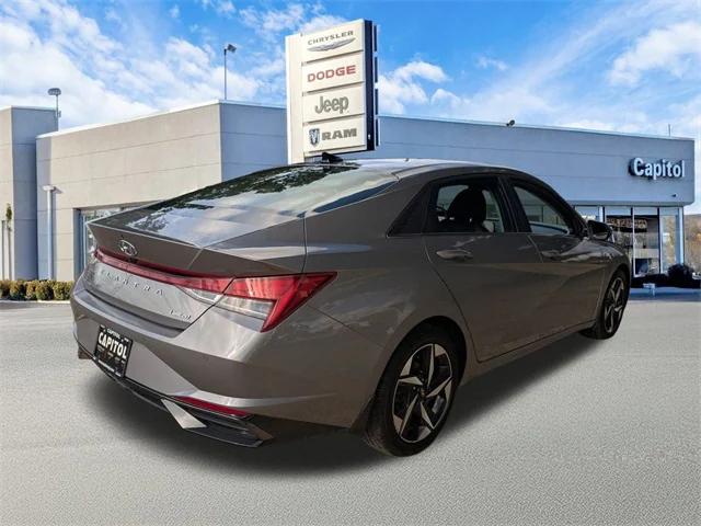 2022 Hyundai Elantra Limited