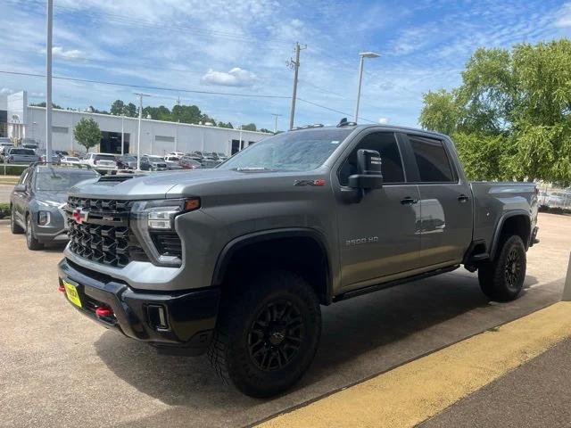 2024 Chevrolet Silverado 2500HD 4WD Crew Cab Standard Bed ZR2