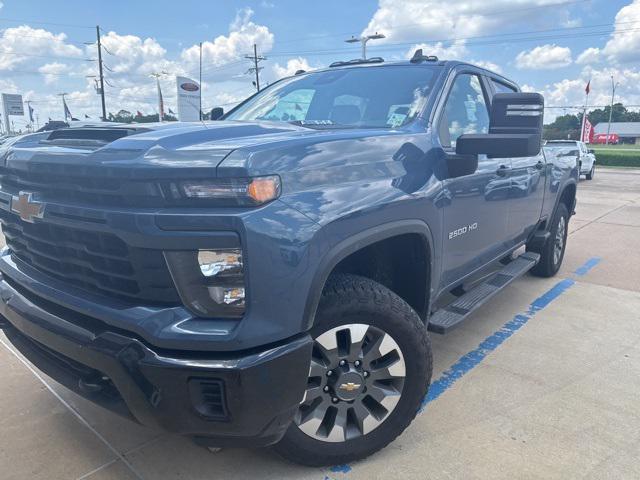 2025 Chevrolet Silverado 2500HD 4WD Crew Cab Standard Bed Custom