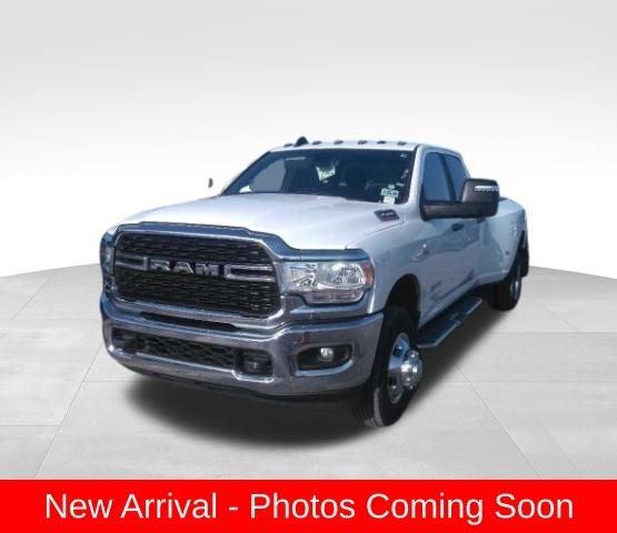2023 RAM 3500 Big Horn Crew Cab 4x4 8 Box