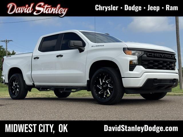 2024 Chevrolet Silverado 1500 4WD Crew Cab Short Bed Custom
