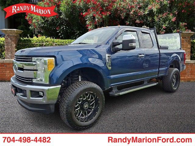 2017 Ford F-350 LARIAT