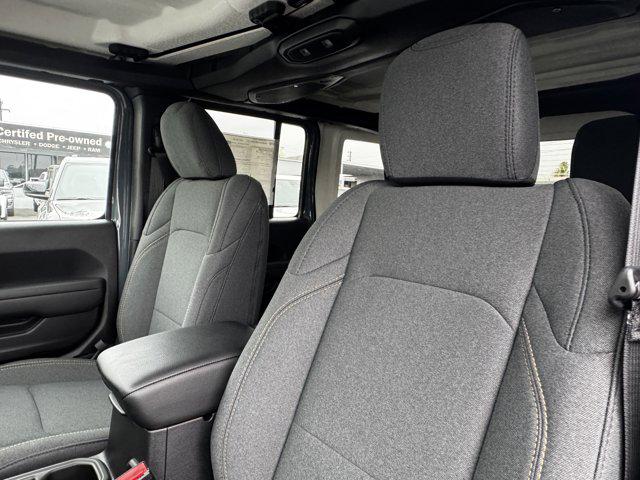 2025 Jeep Wrangler 4-Door Summit 4x4