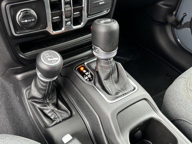 2025 Jeep Wrangler 4-Door Summit 4x4