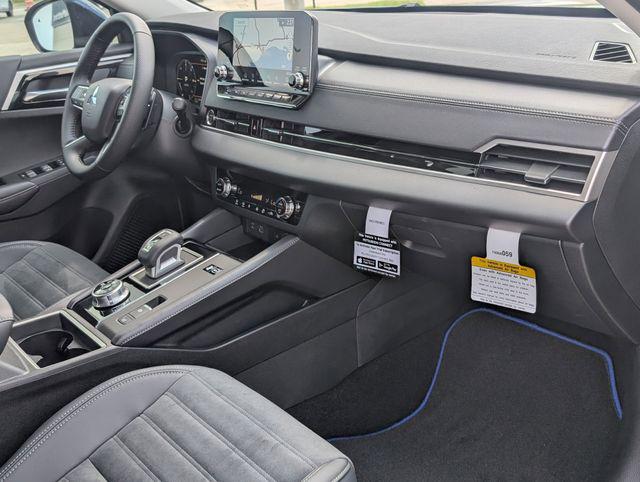 2025 Mitsubishi Outlander PHEV SE S-AWC