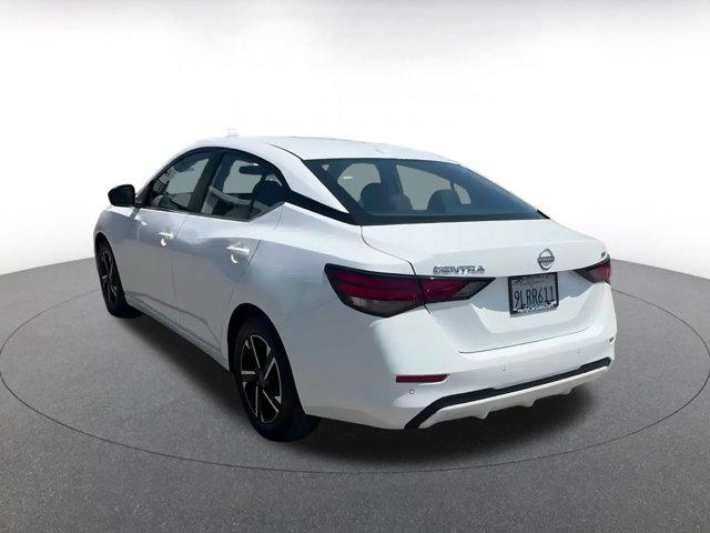 2024 Nissan Sentra SV Xtronic CVT