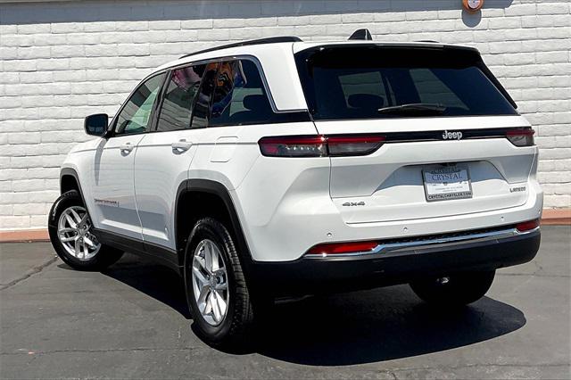 2025 Jeep Grand Cherokee GRAND CHEROKEE LAREDO X 4X4