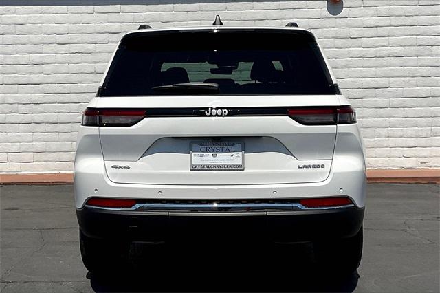 2025 Jeep Grand Cherokee GRAND CHEROKEE LAREDO X 4X4
