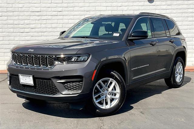 2025 Jeep Grand Cherokee GRAND CHEROKEE LAREDO X 4X4