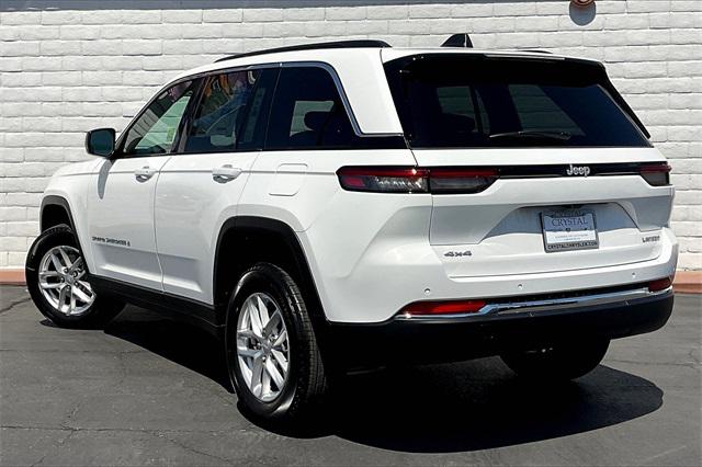 2025 Jeep Grand Cherokee GRAND CHEROKEE LAREDO X 4X4