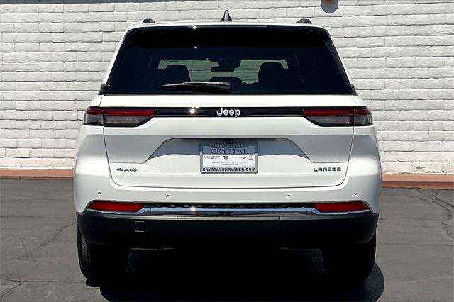 2025 Jeep Grand Cherokee GRAND CHEROKEE LAREDO X 4X4