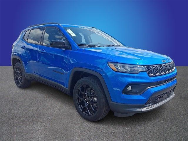 2025 Jeep Compass COMPASS LATITUDE 4X4