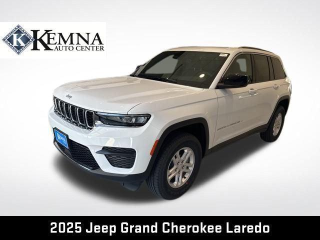 2025 Jeep Grand Cherokee GRAND CHEROKEE LAREDO 4X4