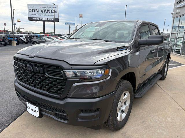 2025 RAM Ram 1500 RAM 1500 TRADESMAN CREW CAB 4X4 57 BOX 2025 RAM Ram 1500 RAM 1500 TRADESMAN CREW CAB 4X4 57 BOX