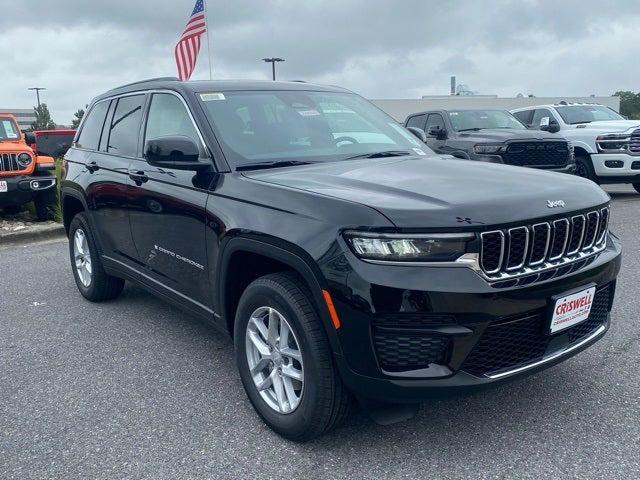 2025 Jeep Grand Cherokee GRAND CHEROKEE LAREDO X 4X4