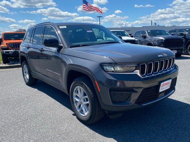 2025 Jeep Grand Cherokee GRAND CHEROKEE LAREDO X 4X4