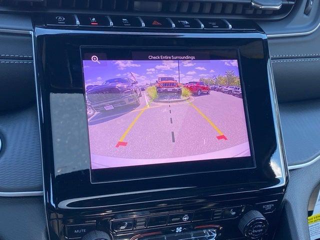 2025 Jeep Grand Cherokee GRAND CHEROKEE LAREDO X 4X4