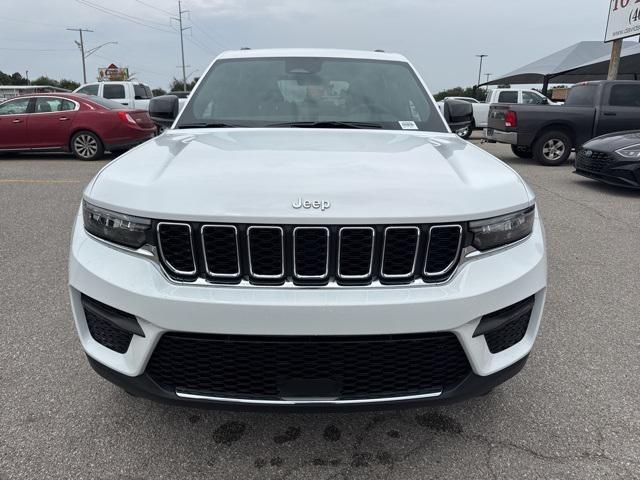 2025 Jeep Grand Cherokee GRAND CHEROKEE LAREDO 4X4