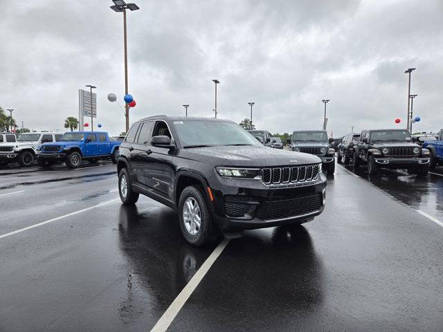 2025 Jeep Grand Cherokee GRAND CHEROKEE LAREDO 4X2