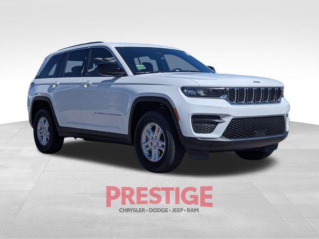 2025 Jeep Grand Cherokee GRAND CHEROKEE LAREDO 4X4