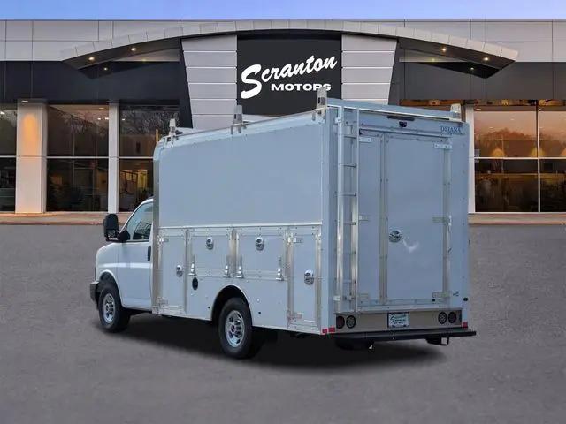 2024 GMC Savana Cutaway Work Van