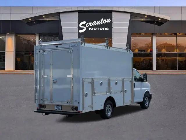 2024 GMC Savana Cutaway Work Van