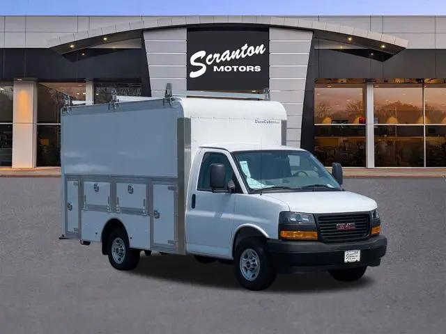2024 GMC Savana Cutaway Work Van
