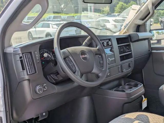 2024 GMC Savana Cutaway Work Van