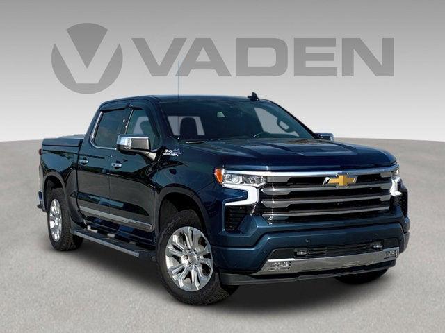2022 Chevrolet Silverado 1500 4WD Crew Cab Short Bed High Country