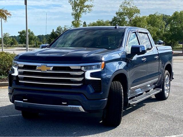 2022 Chevrolet Silverado 1500 4WD Crew Cab Short Bed High Country