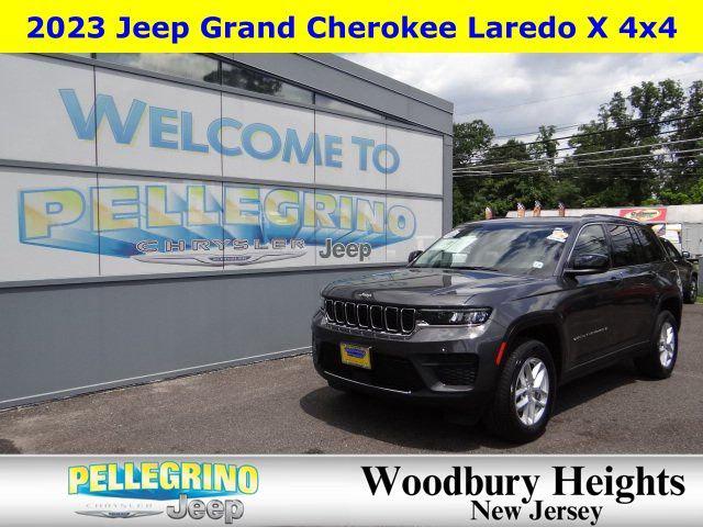 2023 Jeep Grand Cherokee Laredo X 4x4